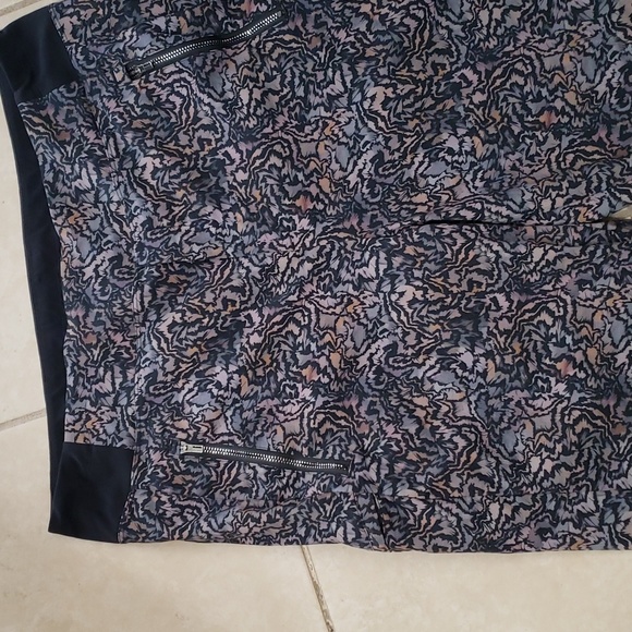 Athleta Trekkie North Jogger- 14 - Picture 2 of 8